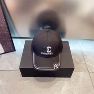 Chanel 黑色棒球帽