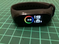 HryFine  M4 智能手環 ✔️心率檢測 ✔️血壓監测 ✔️計步卡路里、距離 ✔️睡眠檢測 ✔️運動模式 ✔️來電提醒、鬧鐘提醒、抬手亮屏、社交分享（微信、QQ、Facebook、Twitter）等。 防水：生活防水（不能泡水）