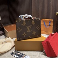 全場最抵‼️LV 叢林托特包