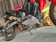 กันแคร้ง  HONDA   CRF  300  RALLY   งานอลูมิเนียม   หนา  4  มิล   ทำสี   พาวเดอร์โค้ท  แข็งแรง ทนทาน