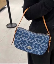 COACH蔻馳 CY701 Kailey 23 香布蕾豌豆包 香港代購