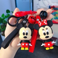 Disney พวงกุญแจ Mickey Mouse Minnie Stitch Donald เป็ด Piglet Winnie Pooh ตัวเลขจี้สำหรับกระเป๋ารถ Keyring