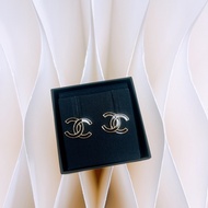 全新 Chanel 25a 黑色雙c耳環