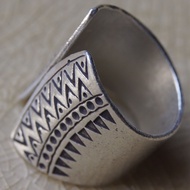 Thai design ring silver Karen Mountains are unique. beauty as a valuable souvenir. ring Size 9 to 11
