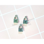 White face lock 151 (pack of 10)