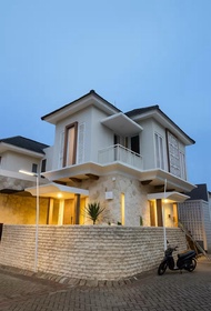 Oemah Kinah Villa Batu Malang