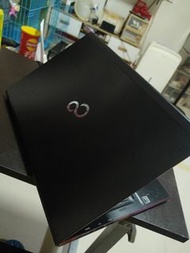 富士通I3手提電腦(煩請觀看詳情)