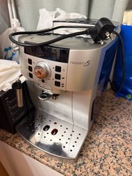De'Longhi Magnifica S 咖啡機