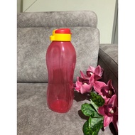Tupperware 1.5L flip cap bottle red