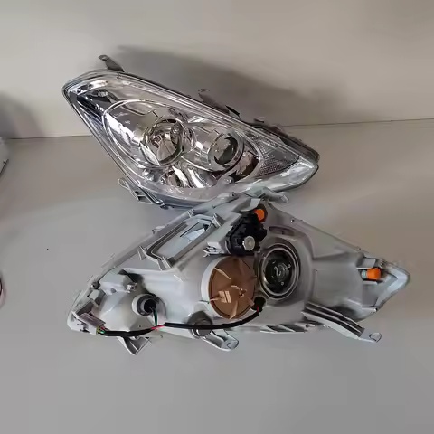 A Pair Car Headlight For Toyota Caldina AZT241W AZT246W ST246W ZZT241W 2005-2007