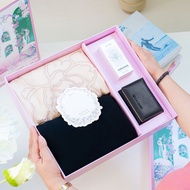 Gift Set for mother "MOTHER IS HOME" with the meaning of fashion combined with the fragrance of Thie