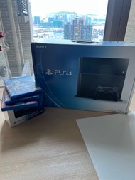 95% 新 PS4 主機 + 2個controller + 3個 game