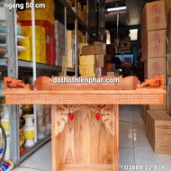 Bàn thờ treo tường gỗ xoan màu đỏ ngang 50cm gồm 1 bộ ke đế rất đẹp mẫu mới