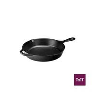 Lodge Cast Iron Skillet W/Spout 10.25"