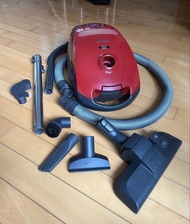Miele 吸塵機連配件