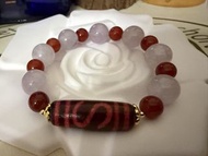 西藏供紅花金錢鈎。紫鋰輝、紅瑪瑙手鍊