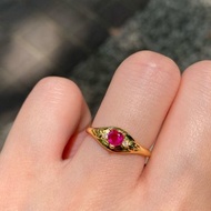 心之所向 愛心紅寶石點綴小鑽石18k金戒指