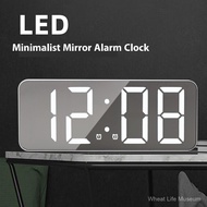 European American Style LED Electronic Clock Alarm Clock Simple Rectangular Large Font Clock Clock A