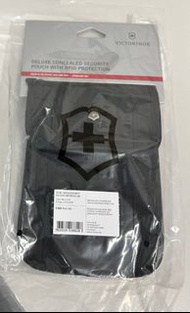 全新Victorinox 安全隨身袋 斜揹袋 黑色 可擋隔RFID