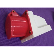 4 point industrial wall socket