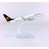 Lufthansa B737 Static Model Plane 16cm