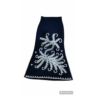 Skirt Buriek Panjang Bergetah Duyung Borneo Motif Corak Cowrie Shell Original Tradisional Siap Jahit