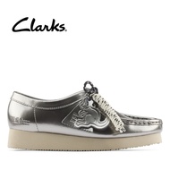 Clarks Womens Wallabee. 2604 Silver Patent