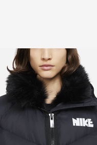 女款黑色防寒外套 Nike x sacai