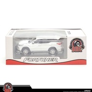 BMC 1:64 BMC Toyota Fortuner 1998 WHITE (RHD) 64B0423