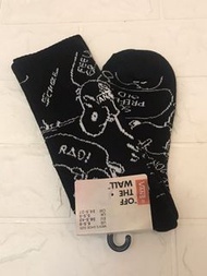 特價現貨剩不多 至愛Snoopy 返嚟 🔴Vans - snoopy 黑色中筒