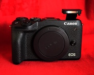 Canon EOS M6 Mark II โหมด Selfie และโหมด Vlog Vlogger ถ่าย 4K ได้ที่ 30P รองรับ WiFI และ Bluetooth CMOS (APS-C) 32.5MP, DIGIC 8, ISO 100-51200 ช่วยให้ถ่ายภาพและวิดีโอที่คมชัดและเร้าใจได้ง่ายไม่ว่าจะอยู่ที่ใดหรือทุกเวลา ช่วงเวลานัดหยุดงาน เตรียมพร้อมในทันท