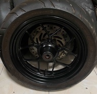 ล้อแม็กหน้า สีดำ Msx Msx SF แท้ มือสอง พร้อมยาง ราคาต่อ 1 วง