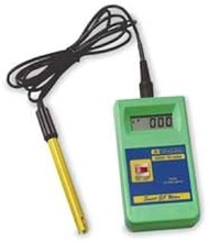 Milwaukee Instruments MW302 Standard Portable Conductivity Meter, 0°C to 50°C Temperature Range, 0.1