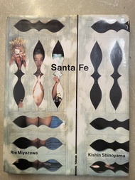宮澤理惠（Rie Miyazawa）和篠山紀信（Kishin Shinoyama）於1991年合作的寫真集《Santa Fe》