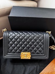 Chanel Boy 25cm Medium  gold hardware 荔枝皮
