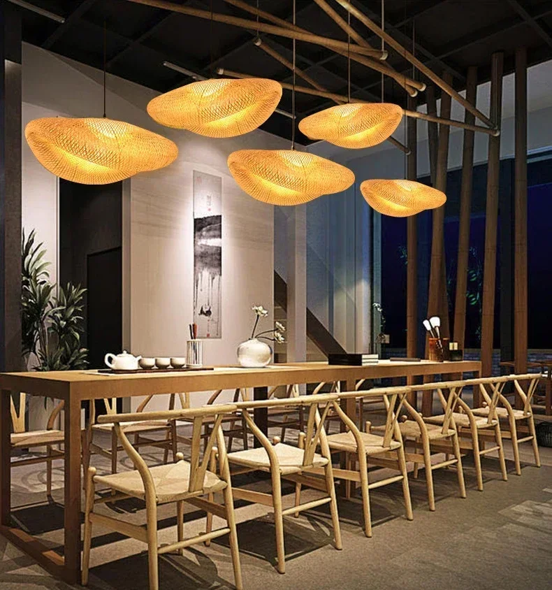 โคมไฟสานจากธรรมชาติทำด้วยมือโคมไฟระย้าไม้ไผ่ที่ห้อยไฟหวายสุดสร้างสรรค์สำหรับตกแต่งร้านอาหารญี่ปุ่น