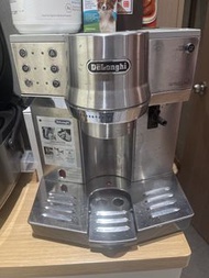 DeLonghi 半自動咖啡機ec 860