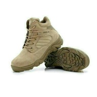 Sepatu delta 6inc