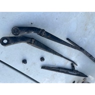 Wiper arm (RH&LH), toyota starlet KP60/61 MK2. Used condition