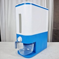 Rice dispenser Bekas beras Rice storage Rice storage box 饭盒 Rice Dispenser Rice Dispenser Storage Co