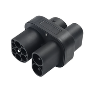 Neon 台灣霓虹 CCS2 AC + DC轉CCS1快充轉接頭  80 x 108 x 70 mm  黑色