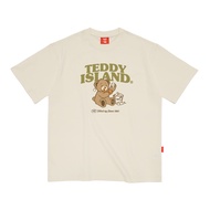 Teddy Island Christmas : Feast Teddy T-Shirt