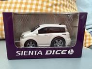 1:30 Toyota Sienta Dice 豐田原廠 回力車  白色