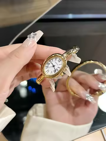 Fashion Lady's Gold Color Ovale Shape Watch for Party Stylish Accessory