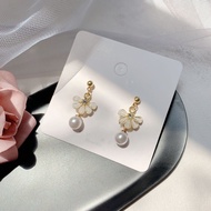 READY STOCK KOREAN STYLE  DAISY WITH PEARL NEW COLLECTION EARLING S925 STERLING SILVER  HYPOALLERGEN
