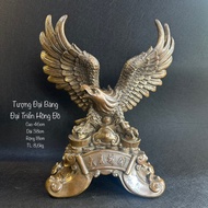 Eagle statue - Red Do Eagle