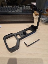 NEW Sony A7iv / A7M4 / A7R5 L-bracket bottom plate
