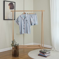 ชุดนอน Vana ลาย Light Blue Stripes ผ้าซาติน