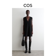 COS | เดรสสั้นคอวีสไตล์ชิล ๆ ผสมวูล