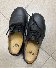 Dr. Martens 黑色中學女仔返學鞋EU38